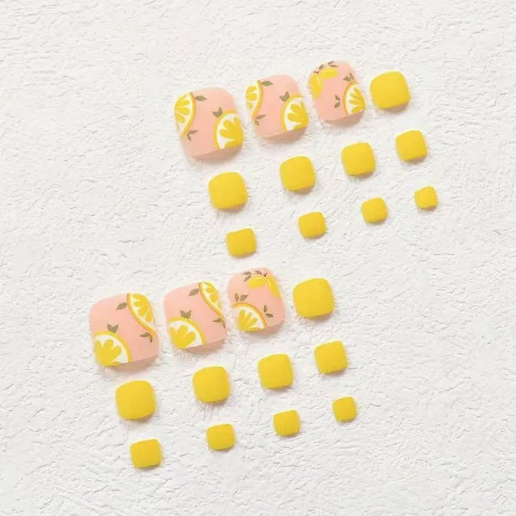 Nail art set with cheerful citrus motifs Bowlift