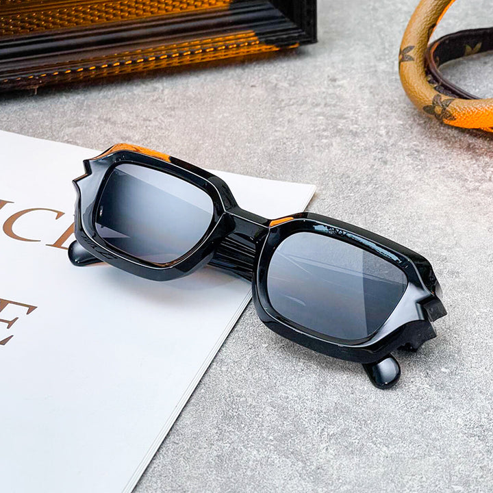 Women's fashionable sunglasses with striking frame Bowlift