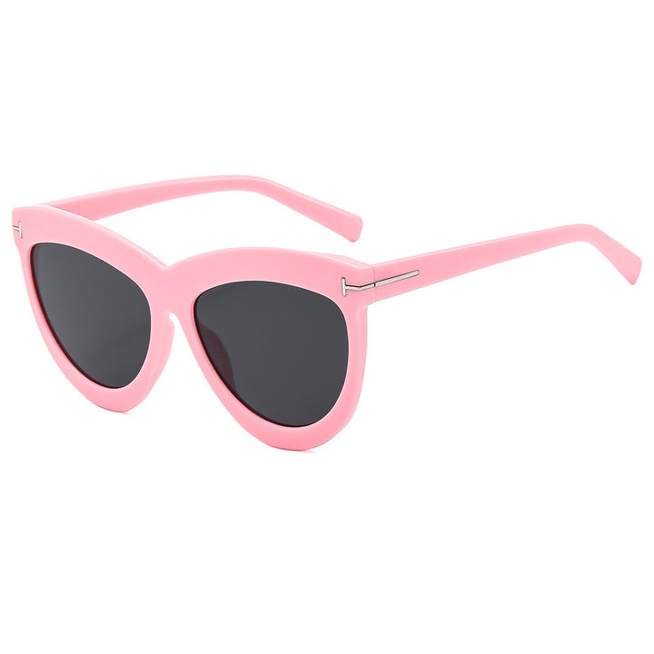 Stylish Cat-Eye Sunglasses with Slim Metal Accents Bowlift