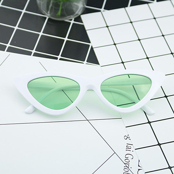Women's Cat-Eye Sunglasses with Elegant Design and UV Protection Bowlift