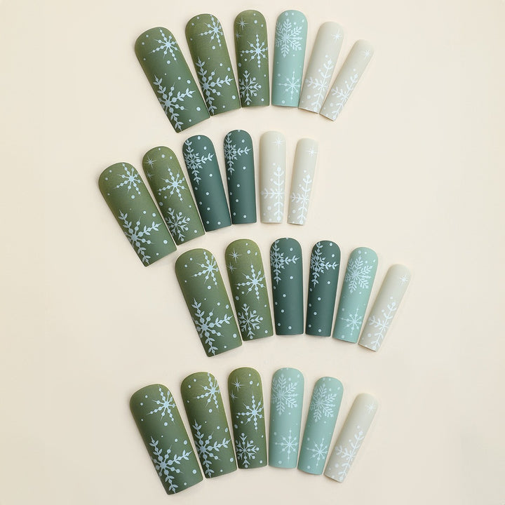 Snowflake Design Press-On Nail Set Bowlift