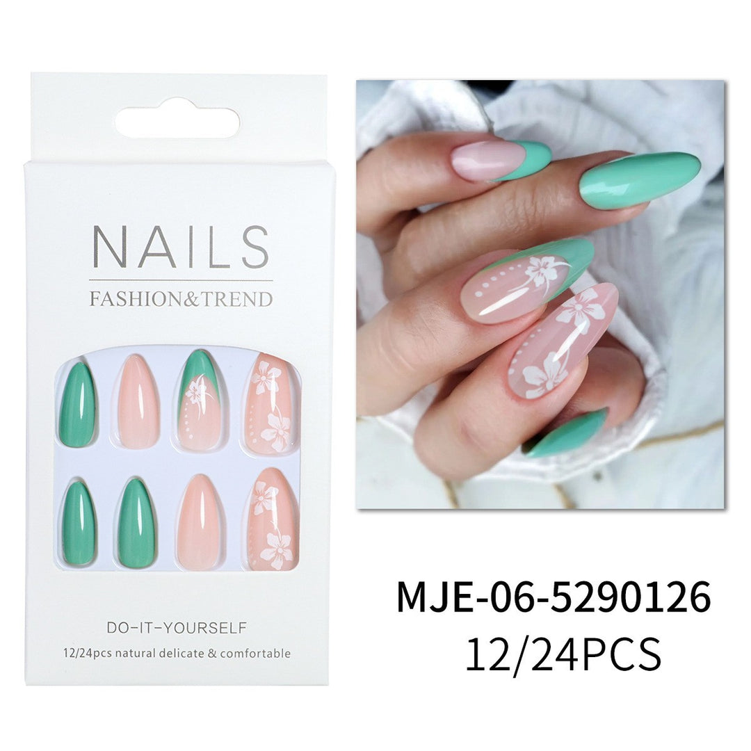 Creative Press-On Nail Design Bowlift