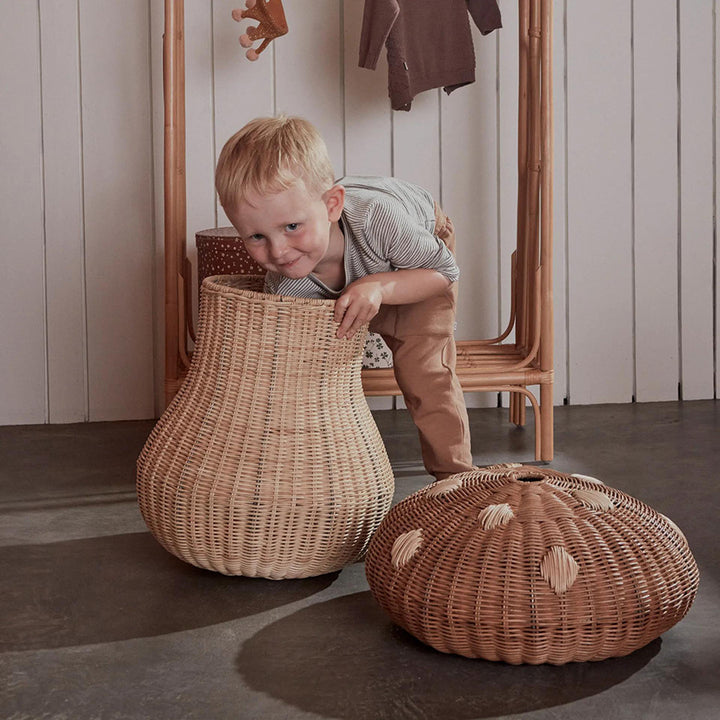 Playful basket in mushroom design Bowlift