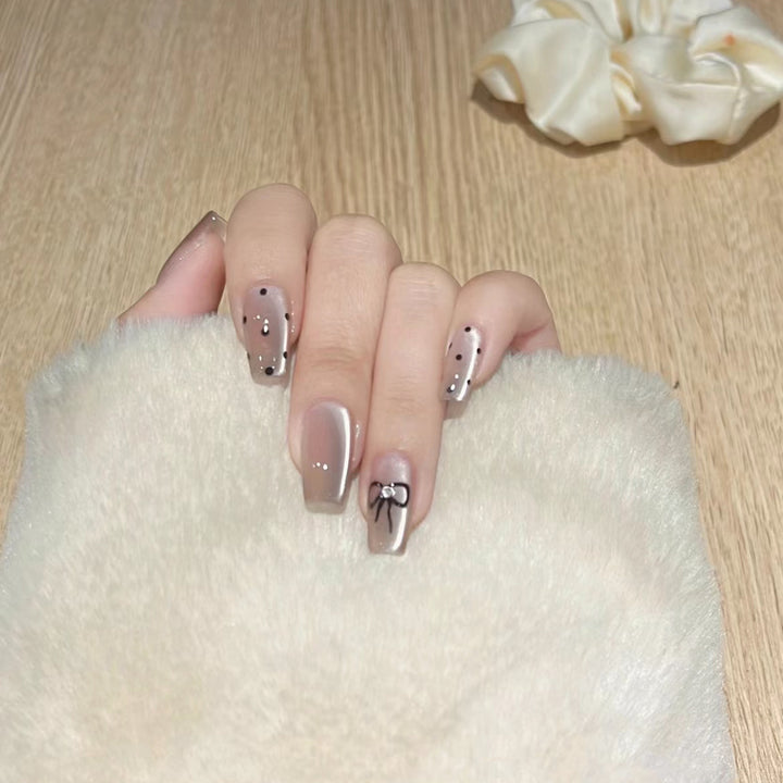 Artistic Butterfly-Design Press-On Nails Bowlift