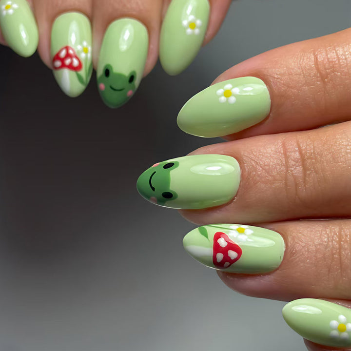 Whimsical Nature-Themed Nail Art Bowlift