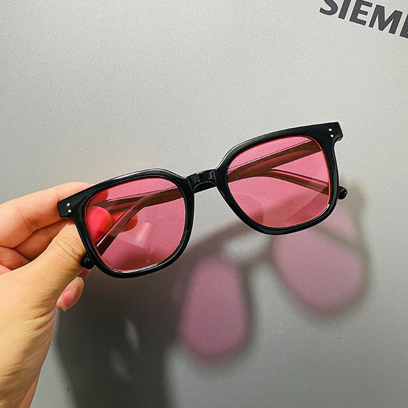 Women Cat-Eye Sunglasses with Modern Frame and UV Protection Bowlift