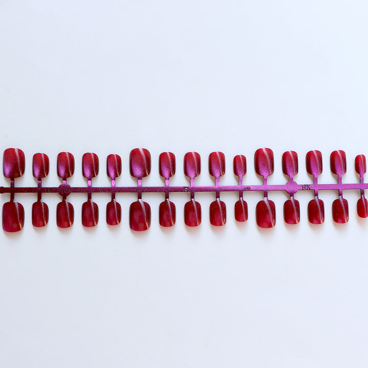 Glossy Press-On Nail Set Bowlift
