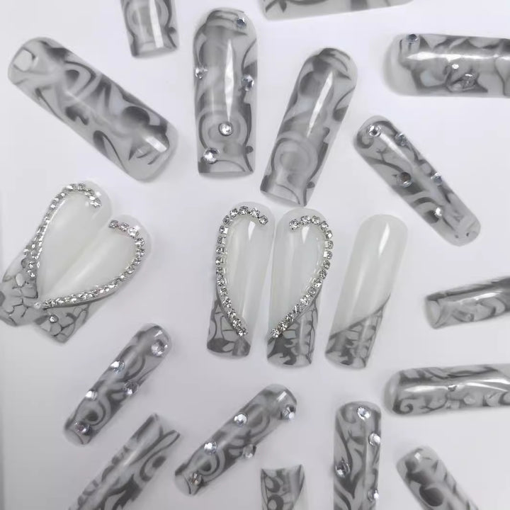 Rhinestone & Elegant Design Press-On Nails Bowlift