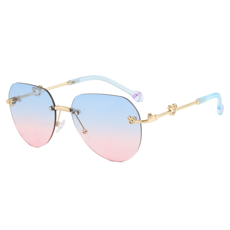 Women's lightweight geometric sunglasses with unique frame and mirrored lenses Bowlift