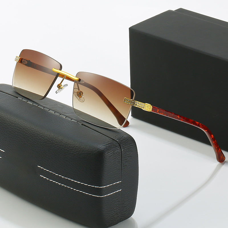 Women elegant sunglasses with stylish metal frame Bowlift