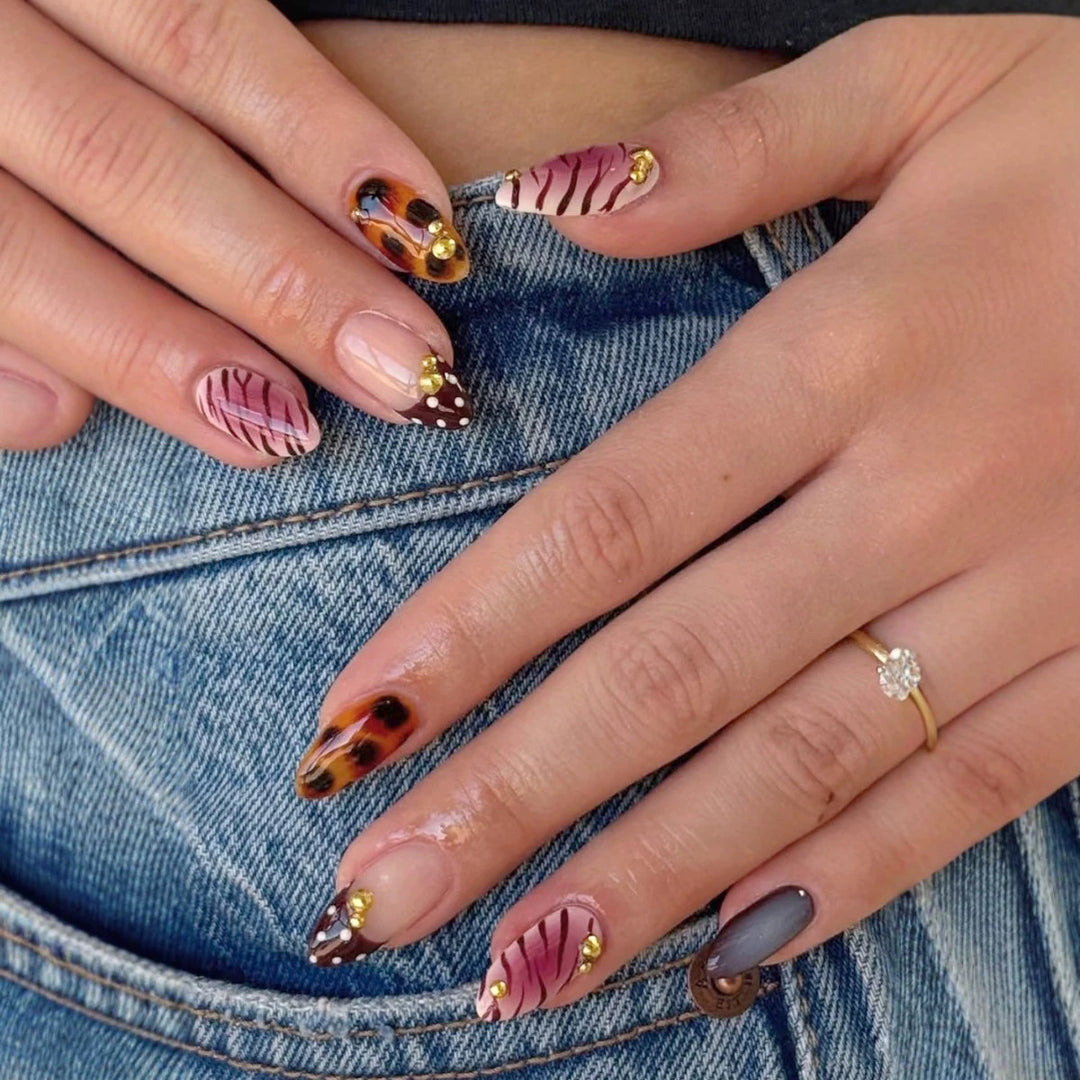 Artistic Press-On Nail Set with Unique Patterns and Embellishments Bowlift