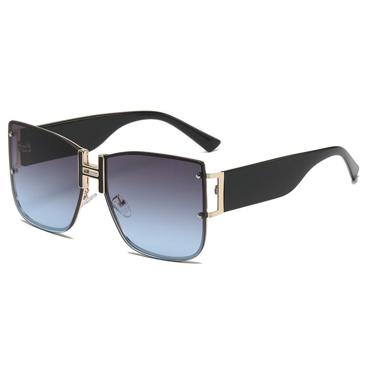 Ladies sunglasses in an elegant design with highly modern, organic lenses Bowlift