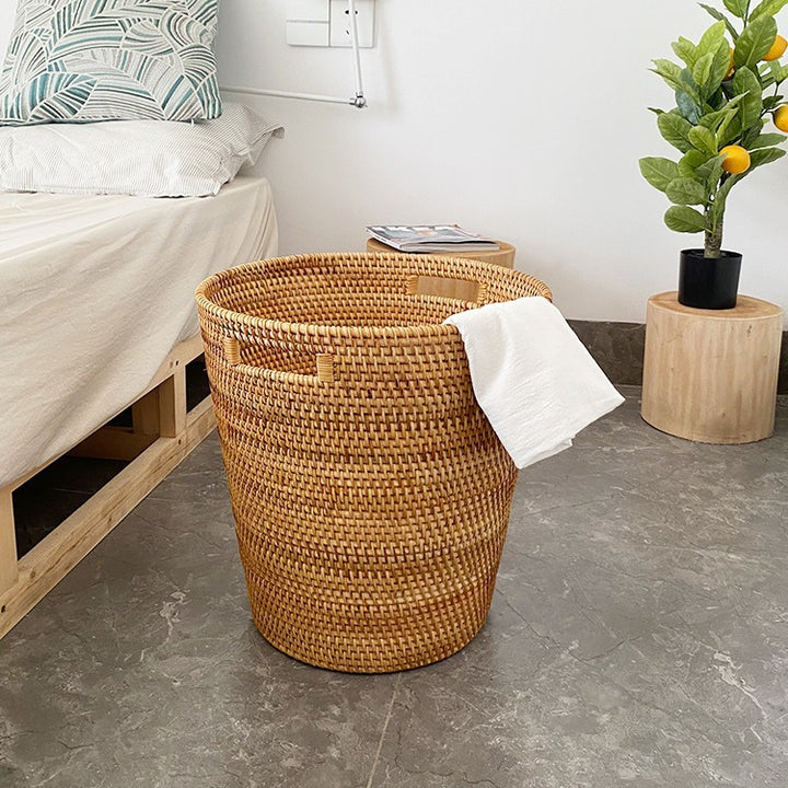 Women Elegant hand-woven basket with practical handles Bowlift
