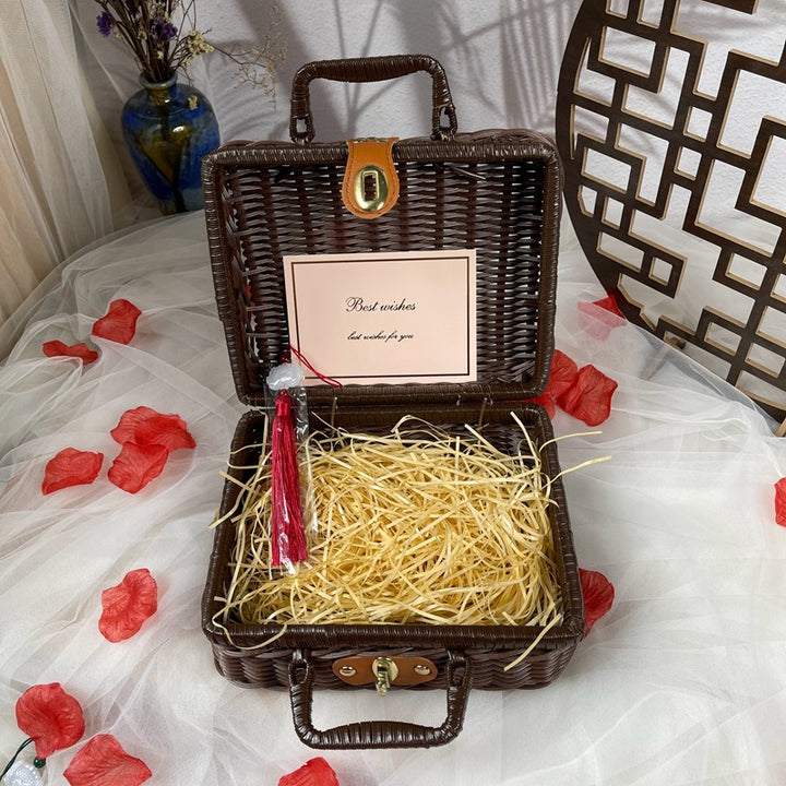 Women stylish and decorative gift basket case Bowlift