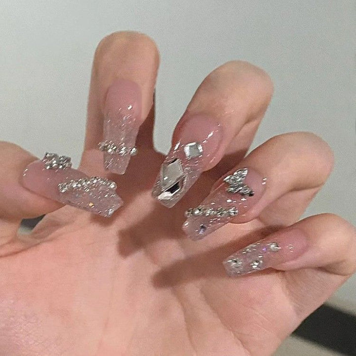 Glamorous Rhinestone-Embellished Press-On Nails Bowlift