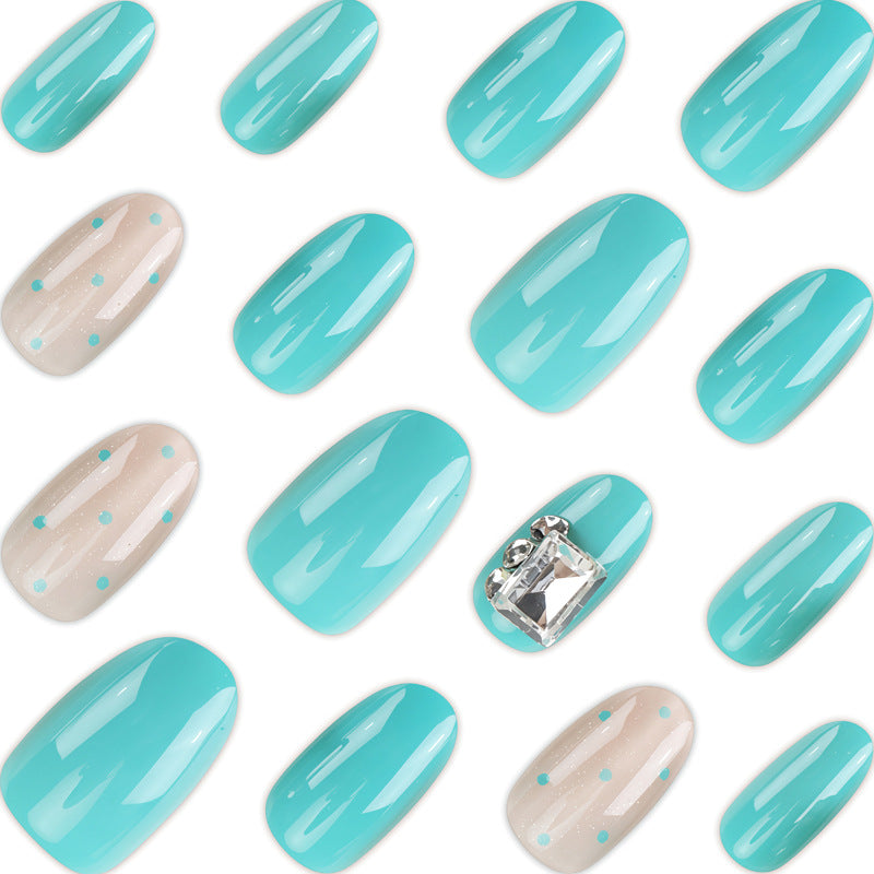 Decorative Press-On Nail Set with Elegant Accents Bowlift