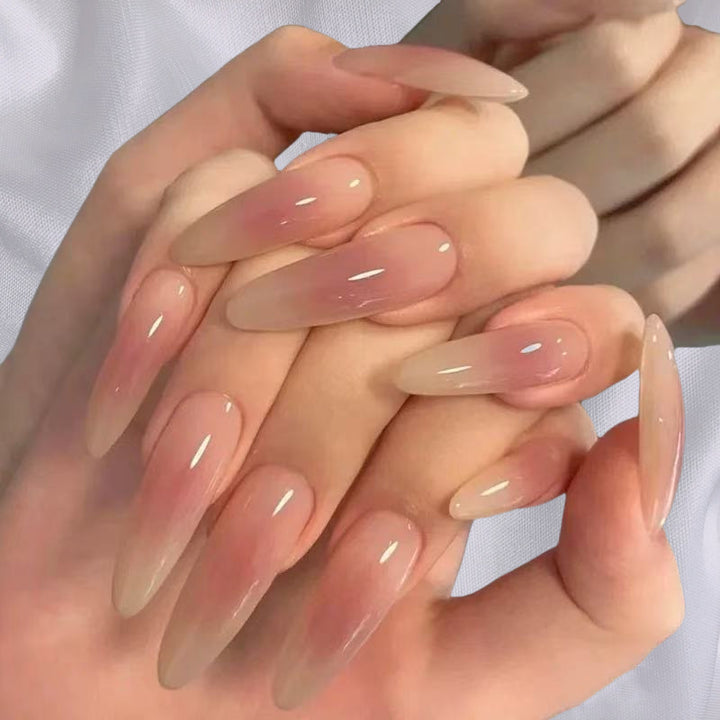Elegant artificial nails in modern stiletto style Bowlift