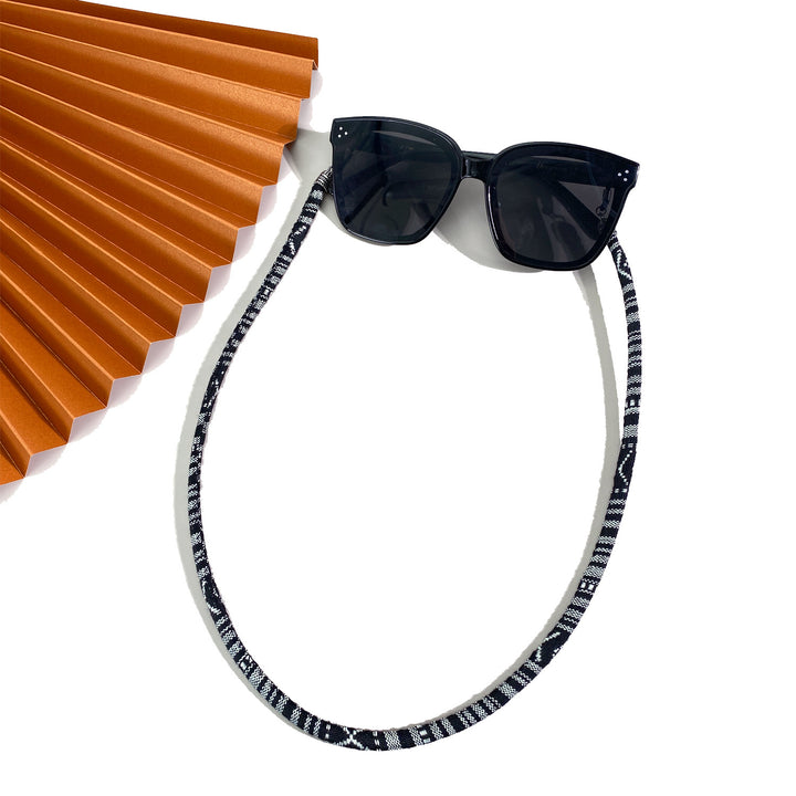 Beaded Eyewear Retainer Bowlift