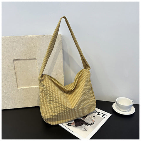 Casual Hobo Style Bag Bowlift