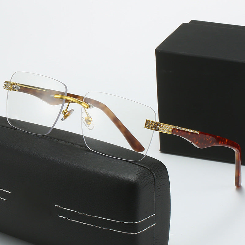 Ladies fashionable sunglasses in elegant square design Bowlift