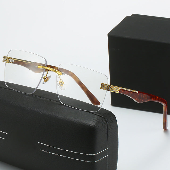 Ladies fashionable sunglasses in elegant square design Bowlift
