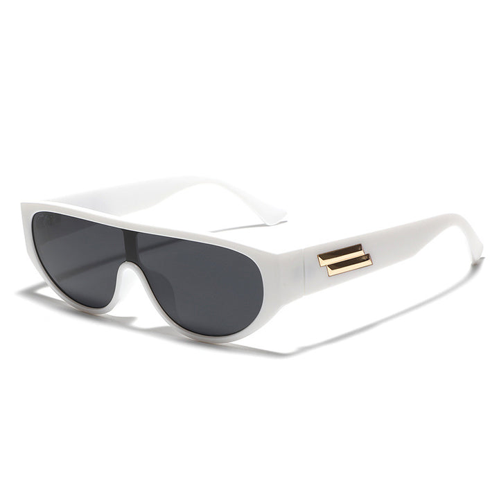 Ladies sporty sunglasses with custom-made frame Bowlift