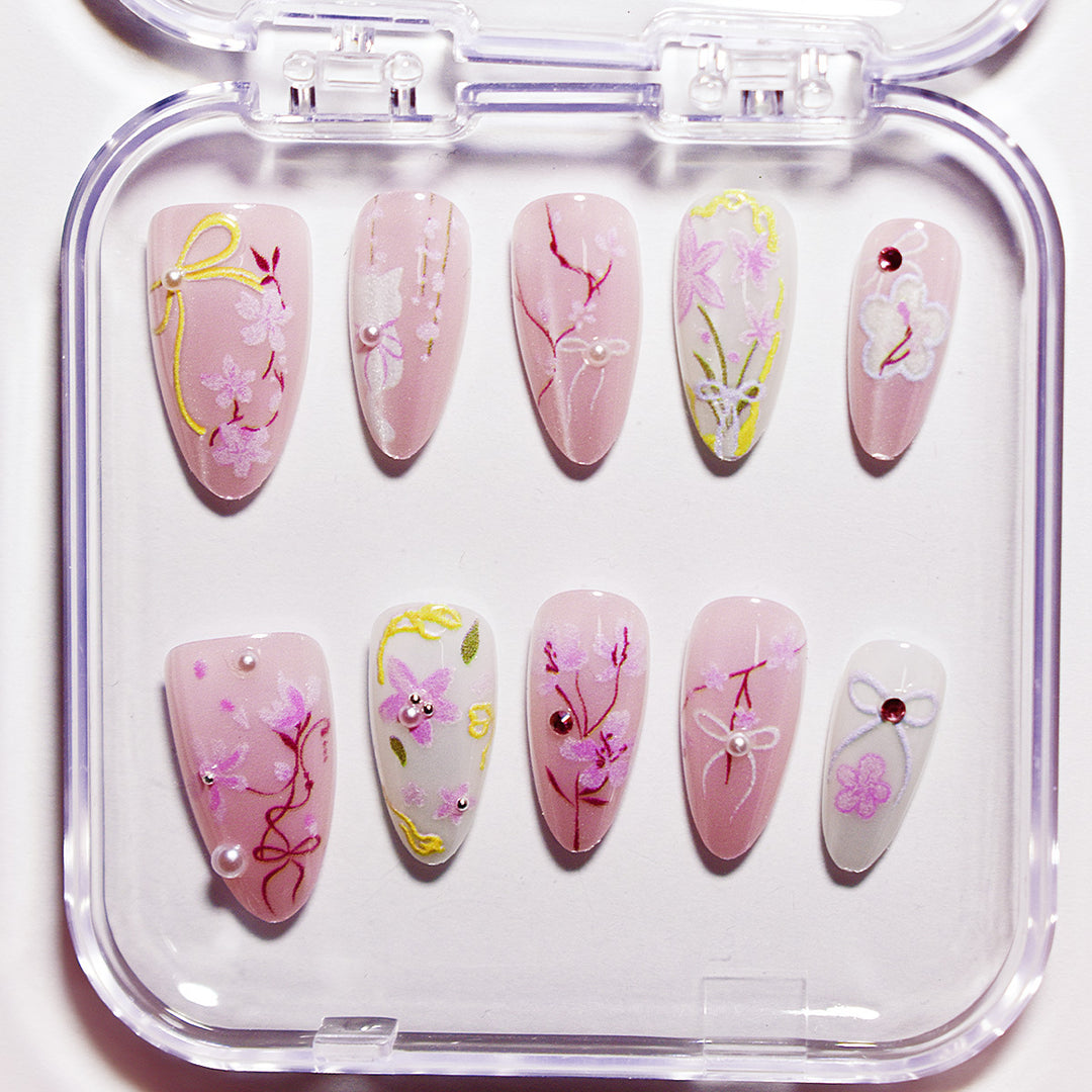 Floral Pattern Gel Nail Art Bowlift