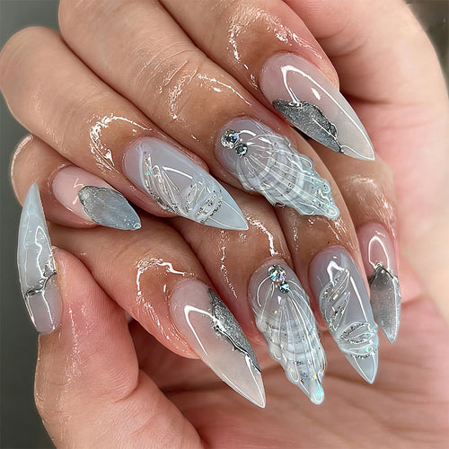 Glittering artificial nail creation Bowlift