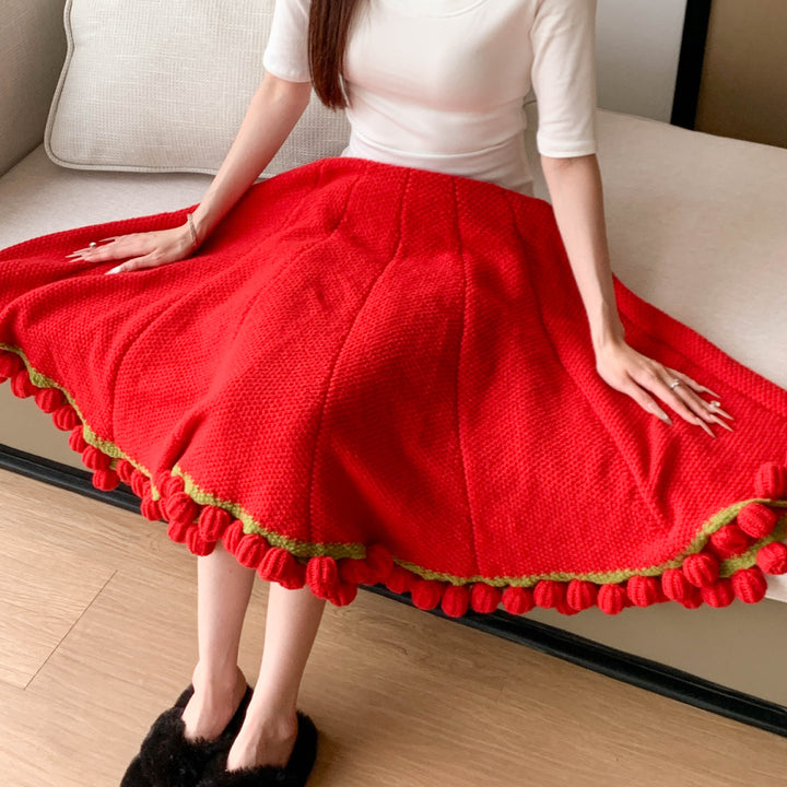Cozy Blanket with Playful Pompons Bowlift
