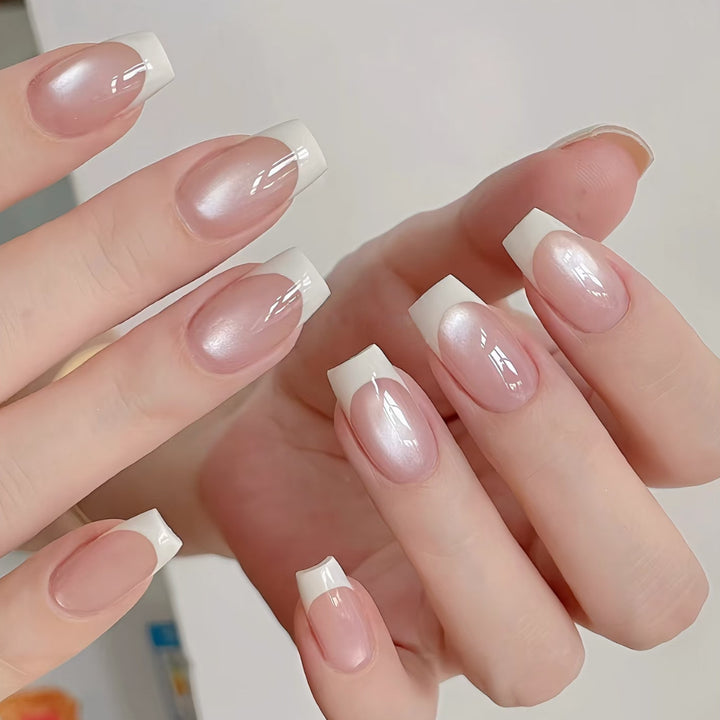 Stylish Elegant French Tip Nail Art Bowlift