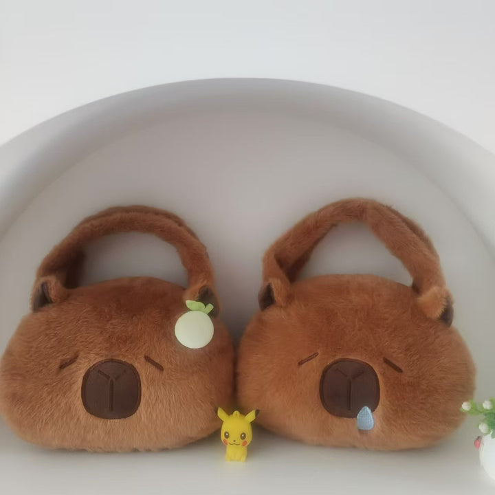 Plush handbag in cute bear design Bowlift