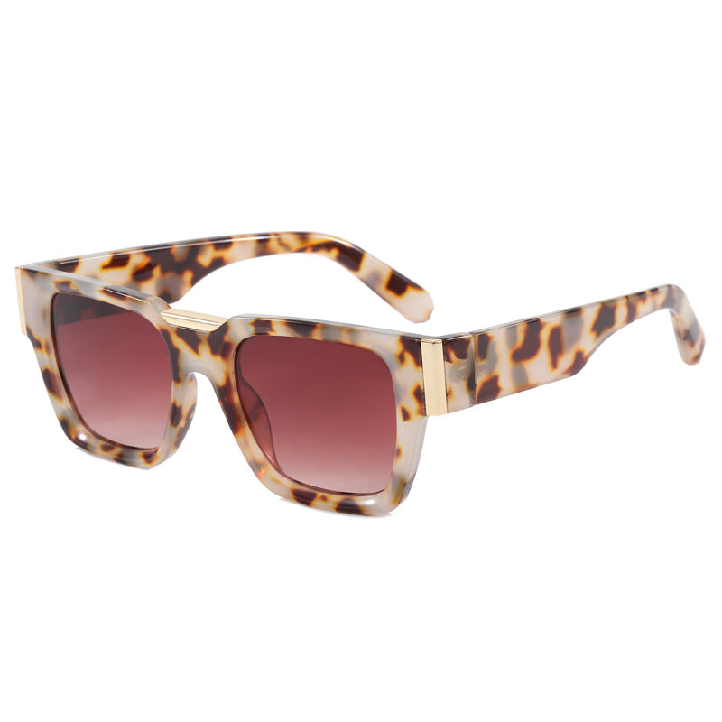 Ladies stylish square sunglasses with polarized lenses Bowlift