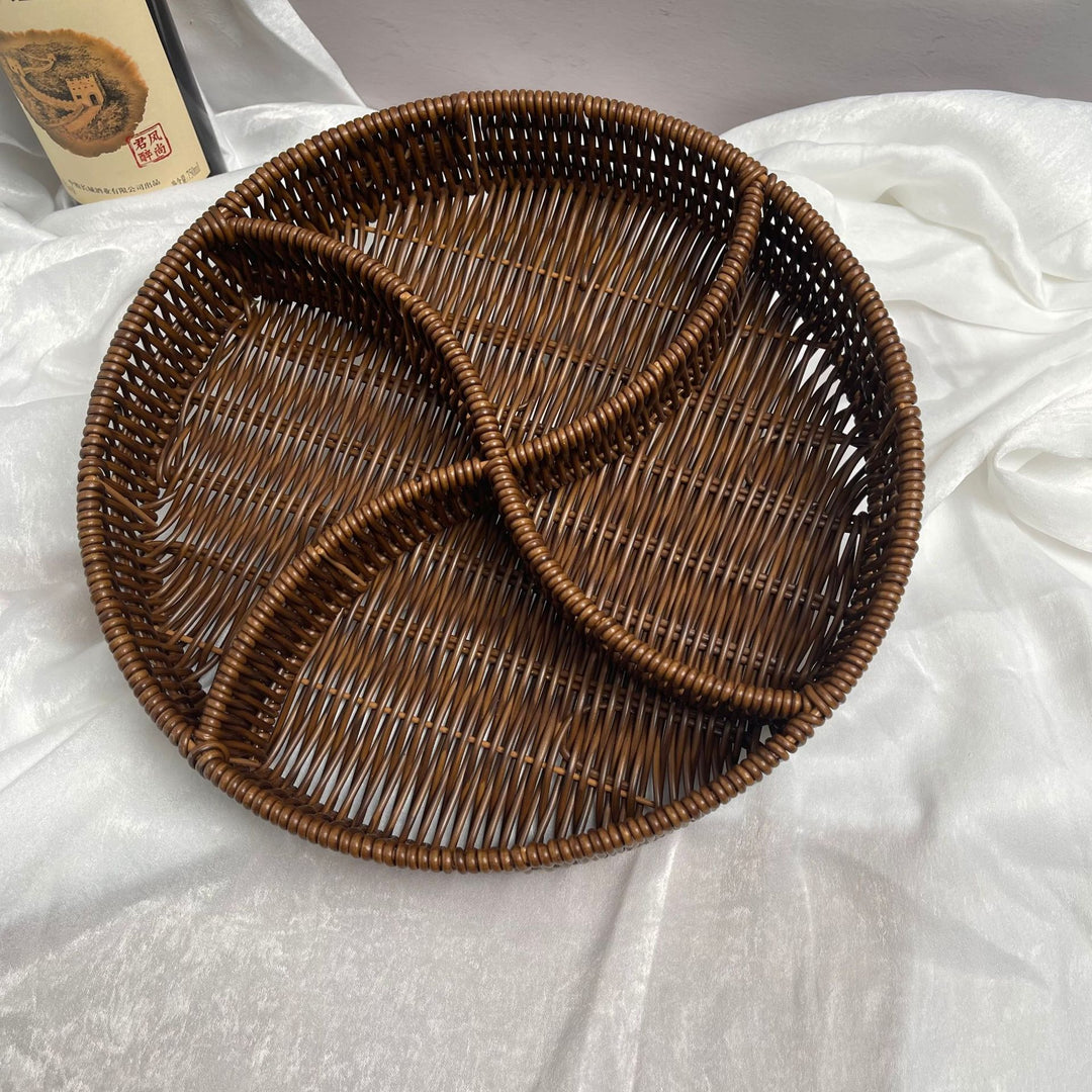 Women’s beef serving basket with four compartments Bowlift