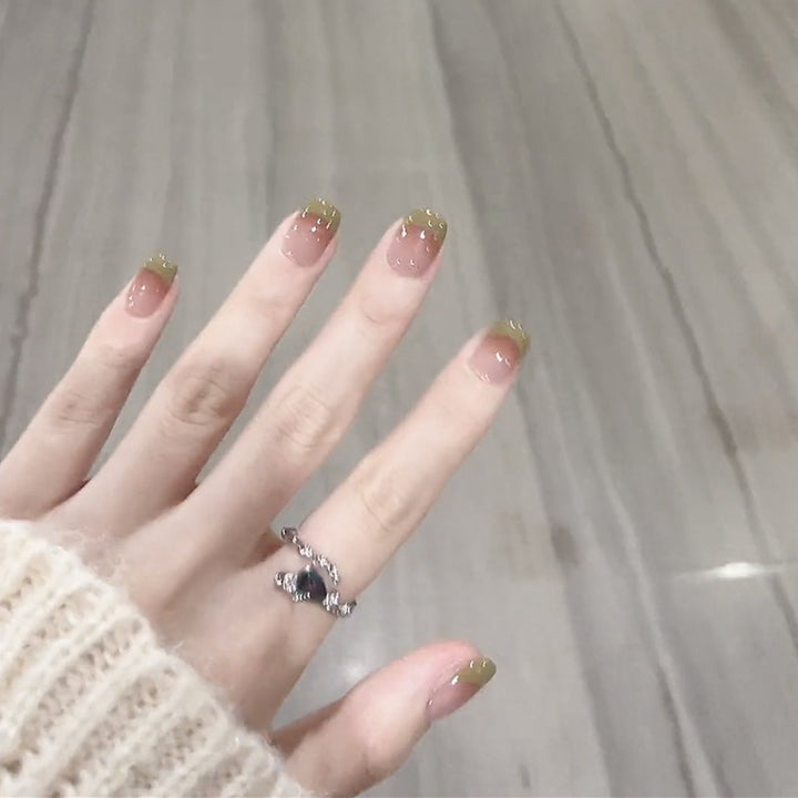 Creative Nail Art Design Bowlift