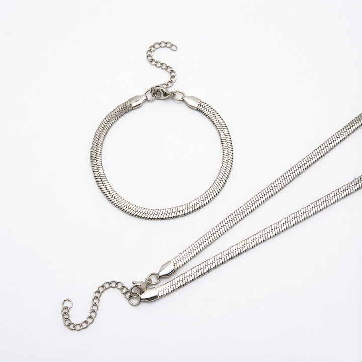 Elegant Herringbone Chain Jewelry Set Bowlift