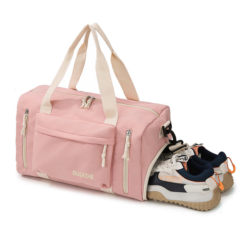 Sporty travel bag with versatile organizational options Bowlift