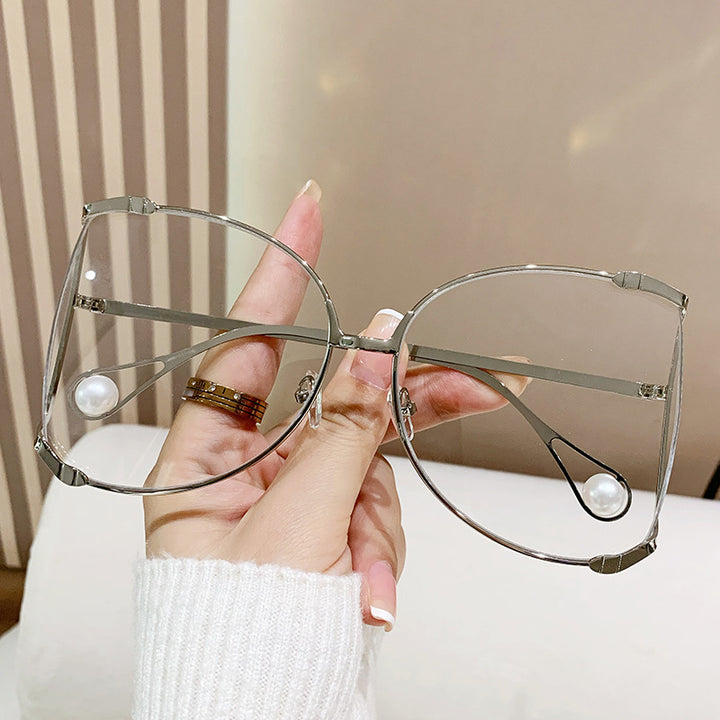 Ladies fashionable glasses with elegant pearl decor Bowlift