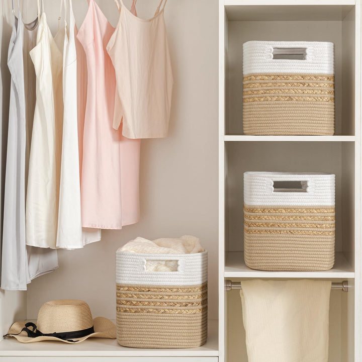 Functional storage basket with carrying handles Bowlift