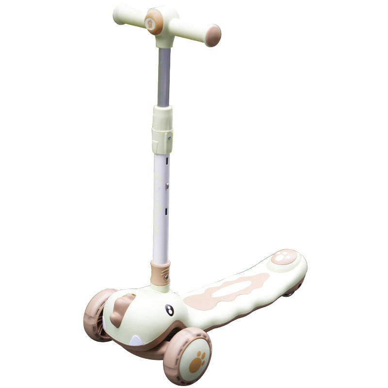 Animal-Themed Lean-to-Steer Kick Scooter Bowlift