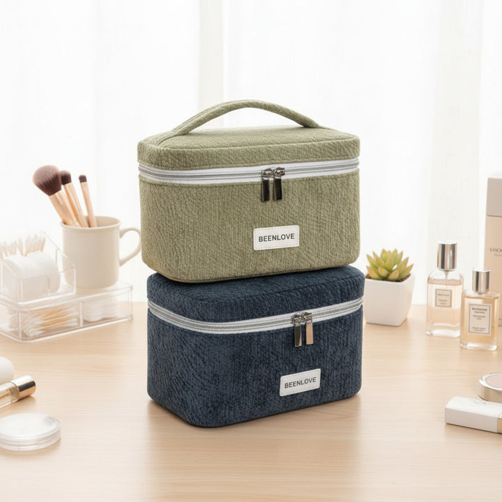 Stylish Makeup Case Bowlift