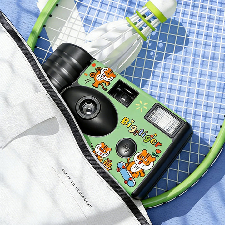 Cartoon-Themed Instant Film Camera Bowlift