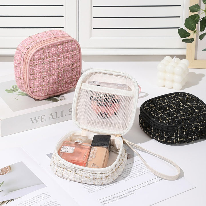 Elegant cosmetic bag with high-quality structure Bowlift