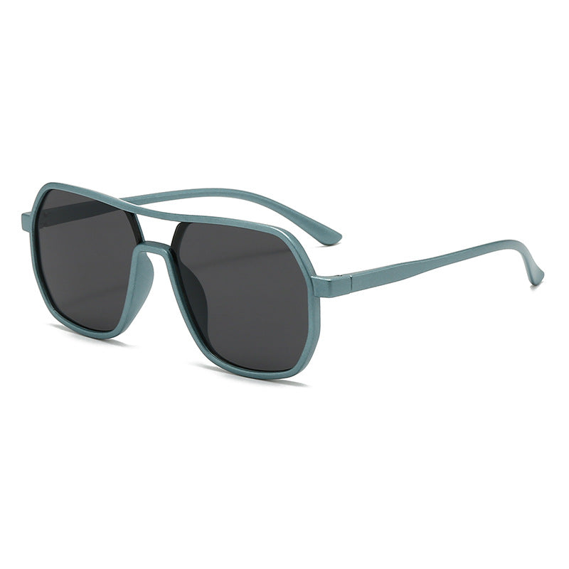 Women's trendy oversized sunglasses in modern design Bowlift