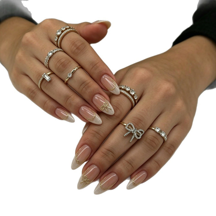 Elegant Artificial Nails in Luxurious Design Bowlift