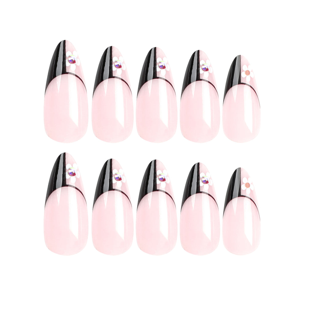 Artful nail art in elegant stiletto design Bowlift
