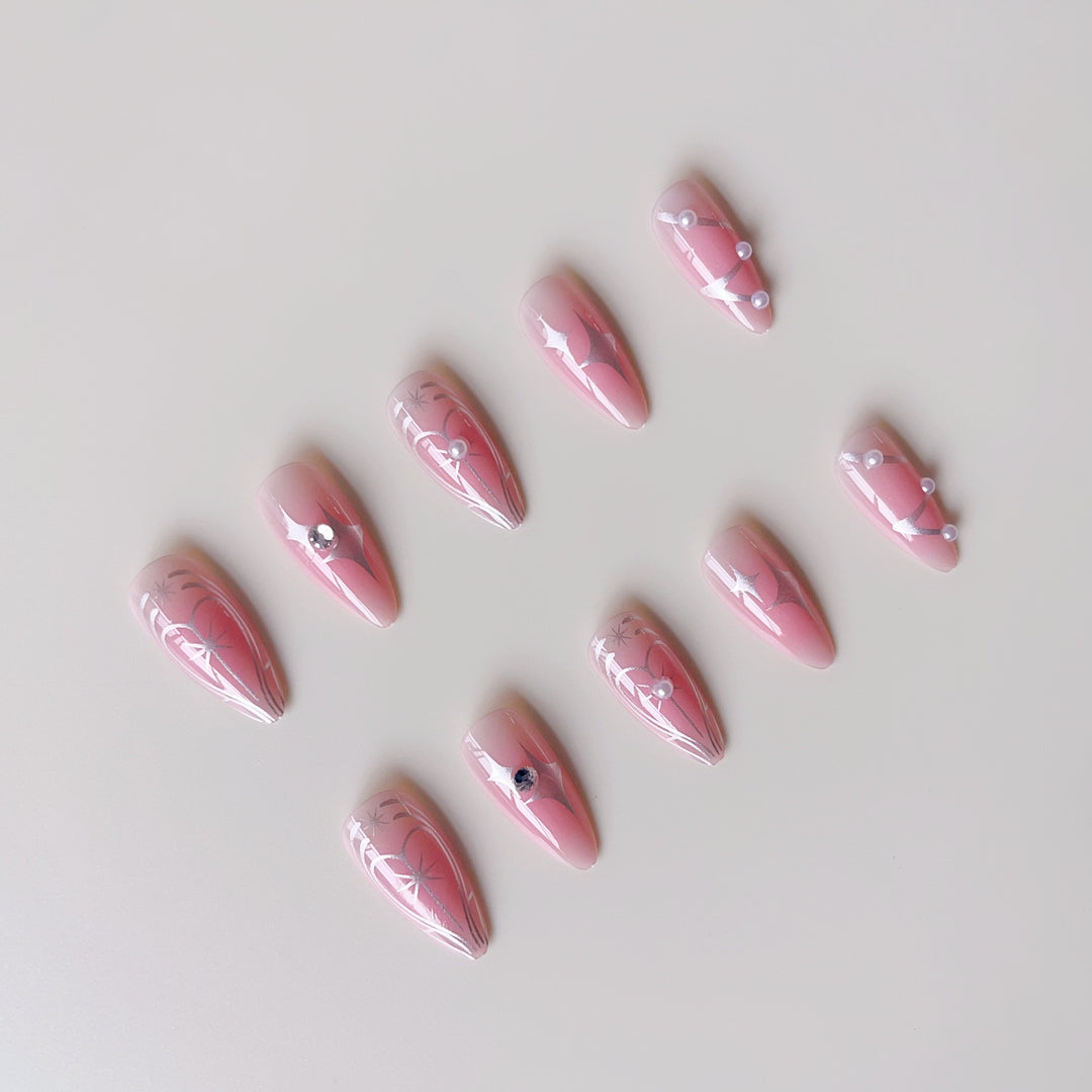 Acrylic Nail Set with Elegant 3D Design and Glamorous Accents Bowlift