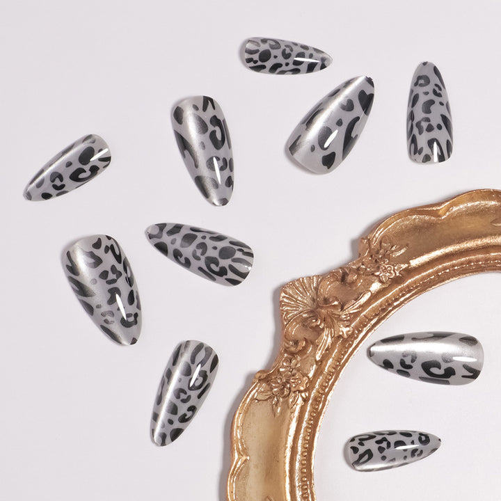 Animal Print Press-On Nail Set Bowlift