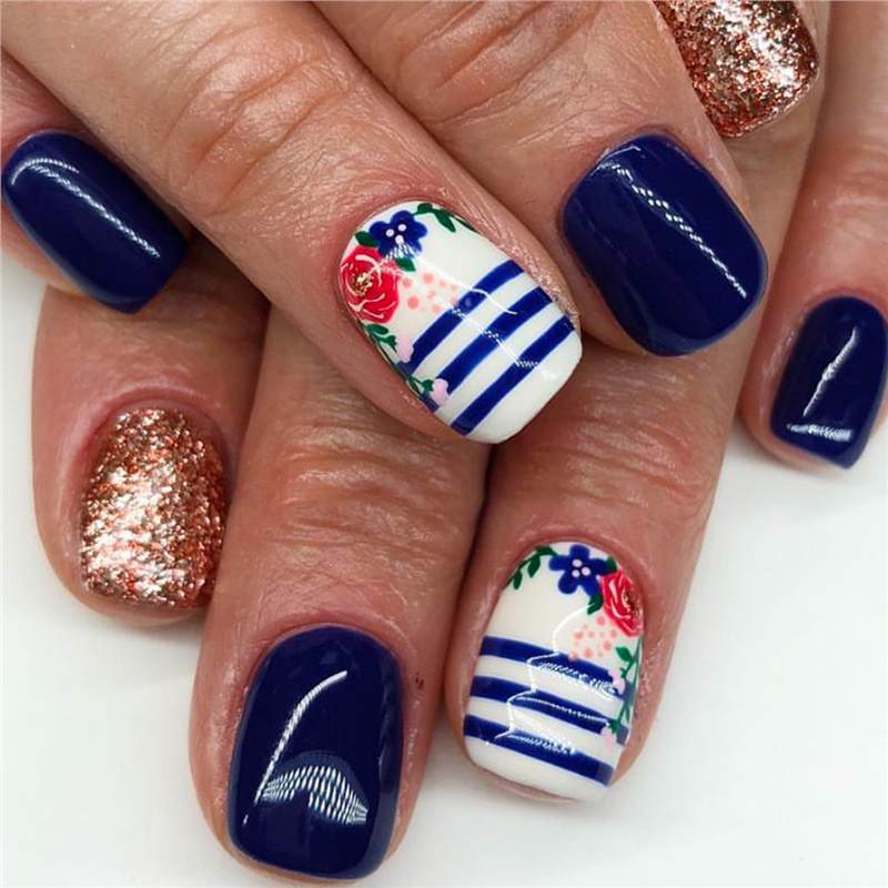Decorative Floral Press-On Nail Set Bowlift 1787913909