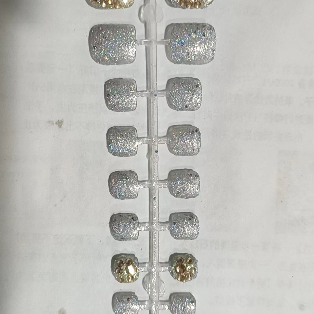 Glamorous Rhinestone-Decorated Press-On Nail Set Bowlift