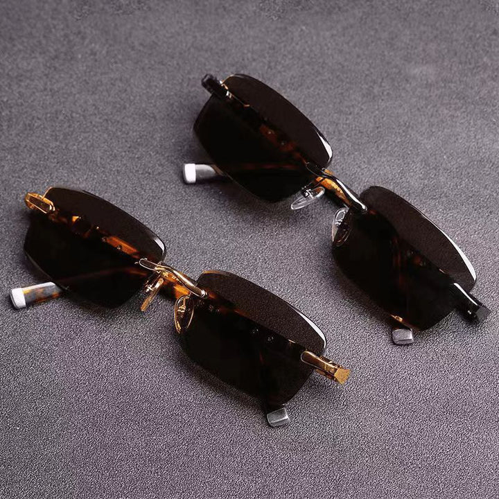 Women's fashionable rectangular sunglasses with unique design feature Bowlift